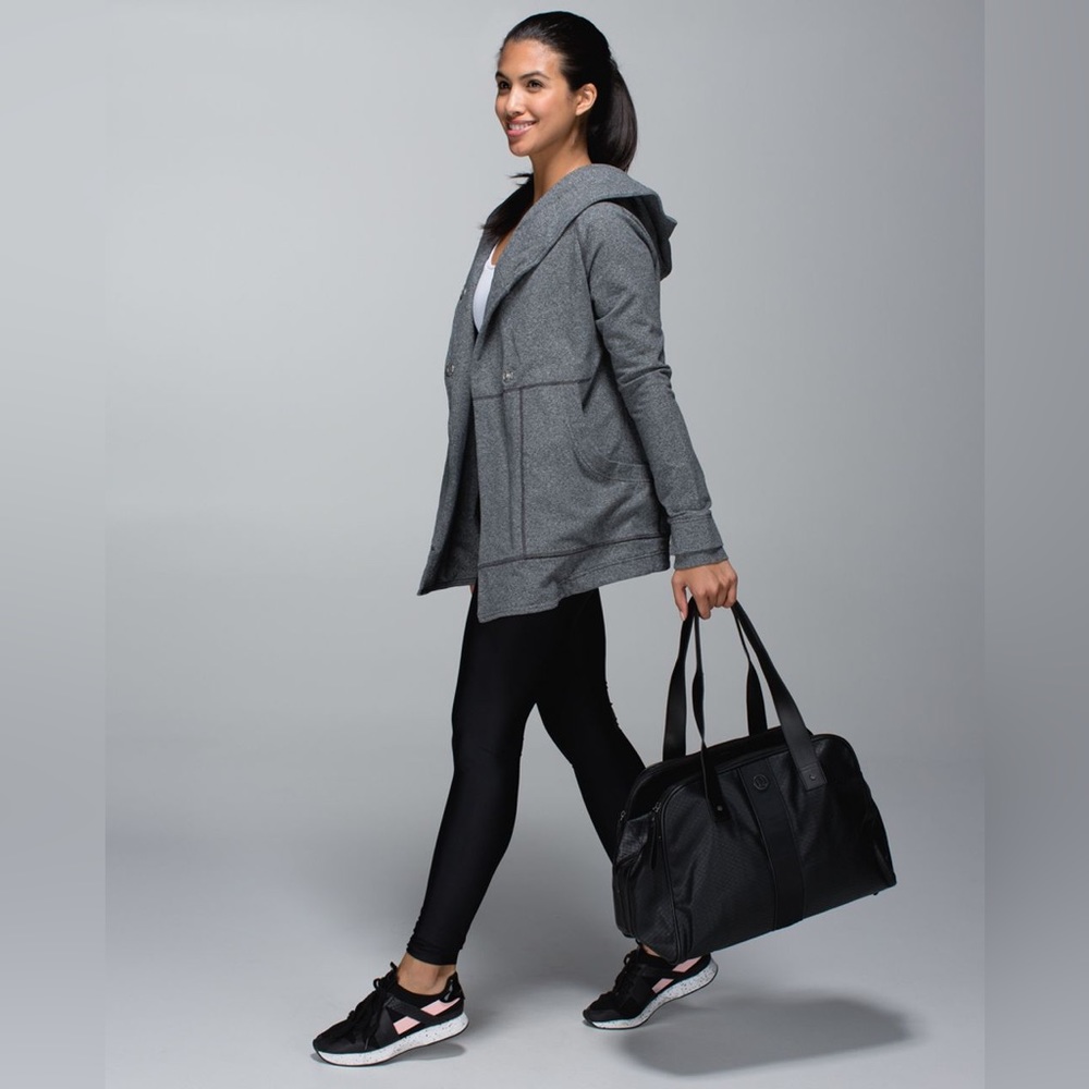 Lululemon Find Your Centre Wrap